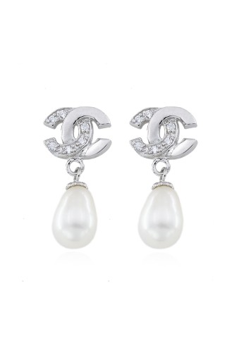 Earrings Chanel Pearls